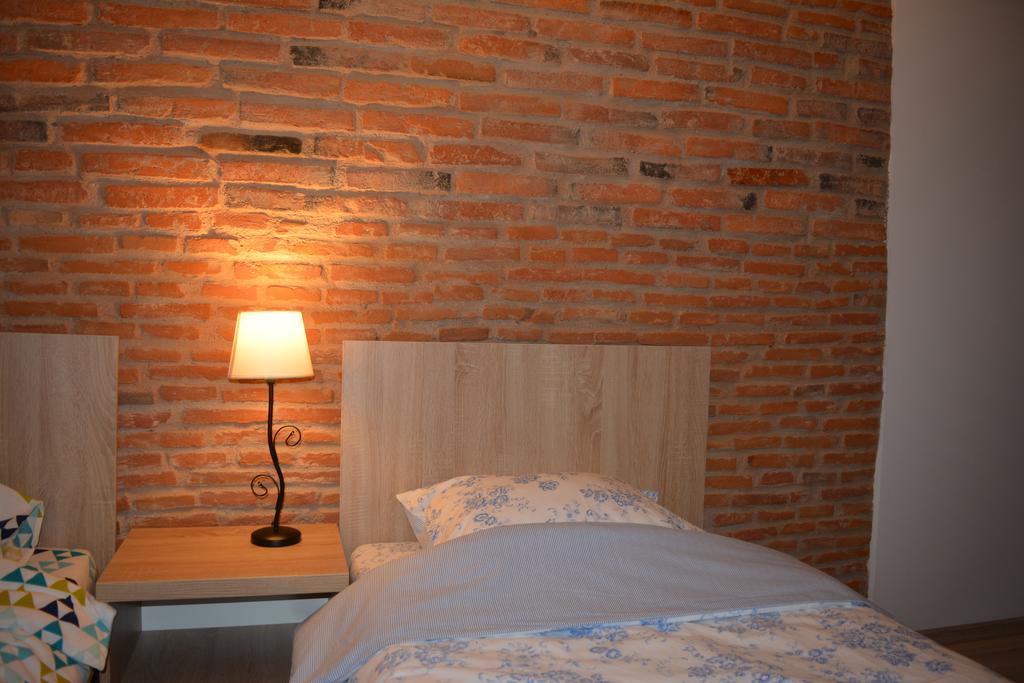 Blue House Hotel Брашов Стая снимка