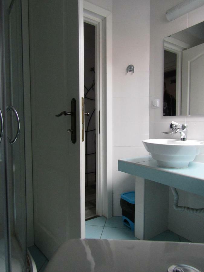 Blue House Hotel Брашов Екстериор снимка