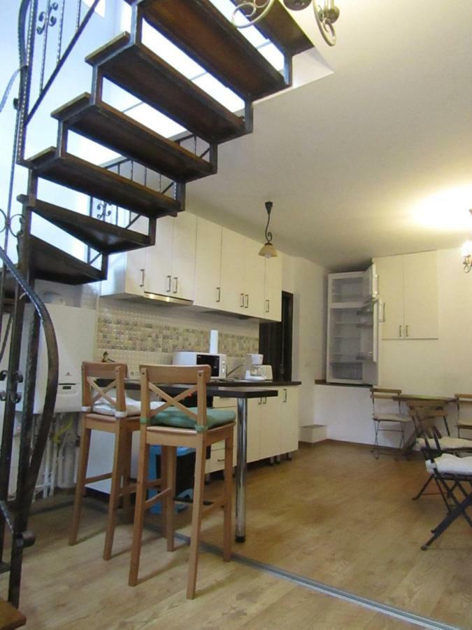 Blue House Hotel Брашов Екстериор снимка