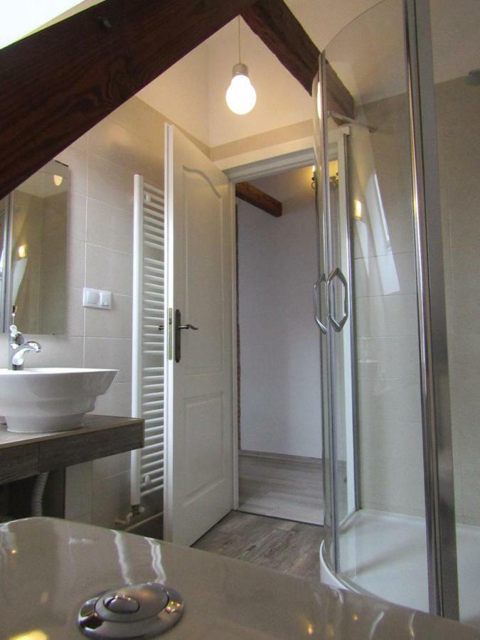Blue House Hotel Брашов Екстериор снимка